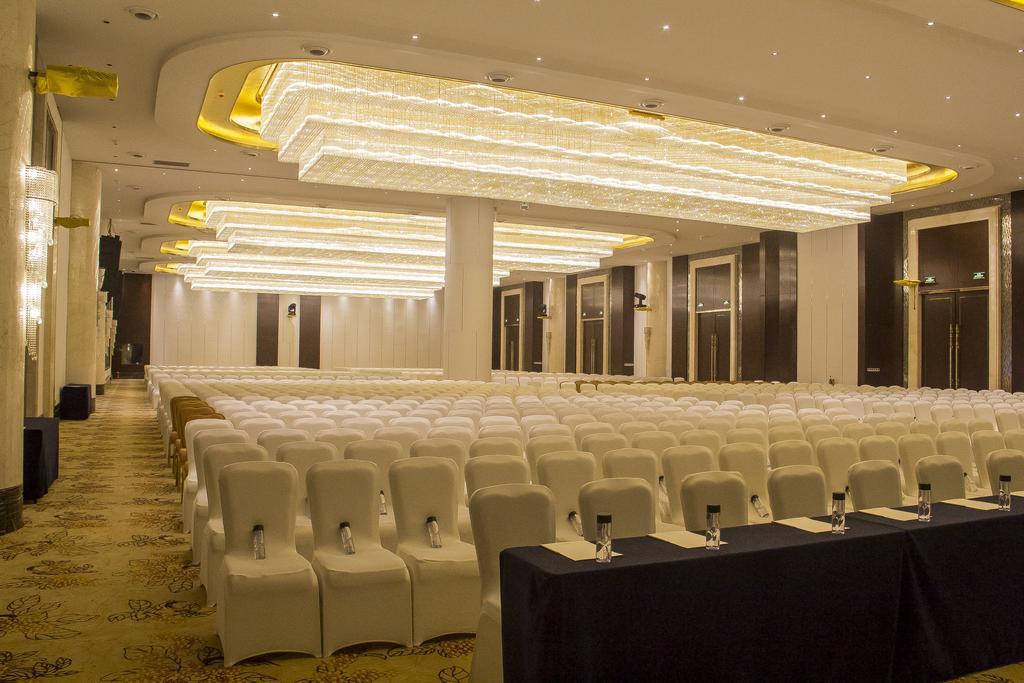 Chengdu Cynn Hotel Exterior photo