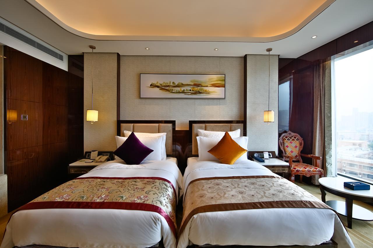 Chengdu Cynn Hotel Exterior photo