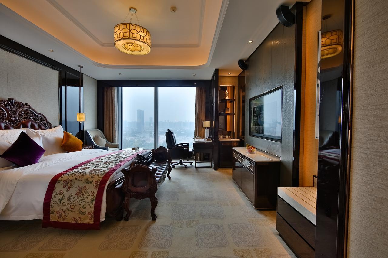 Chengdu Cynn Hotel Exterior photo
